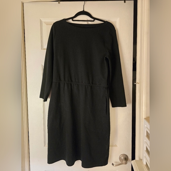 Duluth Teading Company Size Medium Black Dress, Outdoors, Warm, Winter Wear - Picture 1 of 4